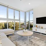 Stylish Apartment In Brisbane Share Save