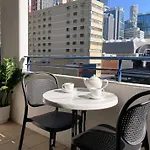 Centre Comfort, Style And Convenience Apartment Brisbane