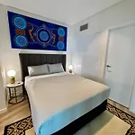 Brisbane\'S Highest Rated 3 Bedrooms Luxury Apartment In Skytower -61St Floor- Incredible Views -Complimentary Wifi, Drinks, Snacks & Streaming Access