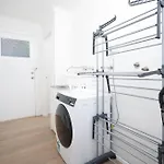 3br Family - Sunnybank Hills Near Sunnybank Plaza