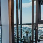 2Bed Luxe Queens Wharf Apt - Carpark And City View
