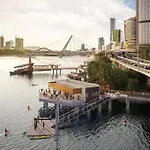 2Bed Luxe Queens Wharf Apt - Carpark And City View