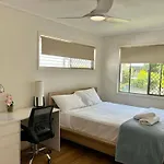 Welcome To Your Leafy Retreat In Graceville!