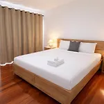 Entire New Renovated 2Bedrm Unit Next To Southbank