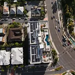 Sunset Rooftop Pool, Stunning Views, Private Park, Gym, Walk To Gabba