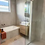 Luxury Townhouse With Sauna, Peloton And Workspace