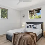 Spacious 3Br Home In Quiet Tarragindi Location