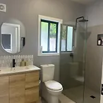 Cherrie Studio & Court Yard Private Pet Friendly Free Parking