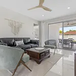 Spacious 4-Bed House With Secure Parking