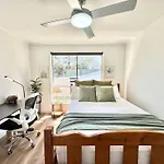 Studio In Belmont | Easy To City & Airport