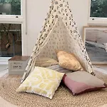 East Brisbane Federation-Style Pool Villa