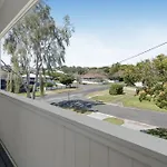 Family-Friendly House With Courtyard Retreat