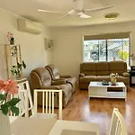 Welcome To Your Leafy Retreat In Graceville!