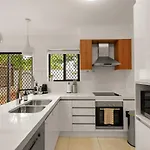 Holiday home 1em Abnb-style 5br, 2 Parking-patio, 5 Mins To Westfield Brisbane