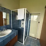 Cozy 1br Flat In Sunnybank Solo And Couple Travelers Holiday home *