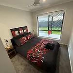 3 Bedroom Fully Renovated Away From Brisbane