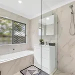 3 Bedroom Fully Renovated Away From * Brisbane
