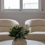 4 Bed Queenslander Views Walk To Suncorp Deck + Parking