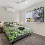 3 Bedroom Fully Renovated Away From Brisbane