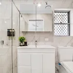 Holiday home 3 Bedroom Fully Renovated Away From Brisbane