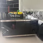 3 Bedroom Fully Renovated Away From Holiday home Brisbane