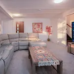 Villa 5br Pool - Bbq Retreat - Sleeps 11 Max - Ev Station Brisbane