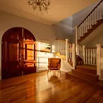 6Mil Luxe Hilltop 6 Bedroom Heritage Mansion