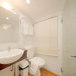 Villa 5br Pool - Bbq Retreat - Sleeps 11 Max - Ev Station *