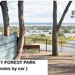 1em Abnb-style 5br, 2 Parking-patio, 5 Mins To Westfield Holiday home Brisbane