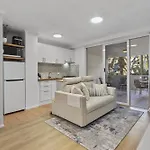 Bright 1-Bed Apartment In Fortitude Valley