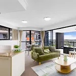 Oaks Panoramic 2Br City Apartment With Pool, Parking, Gym