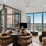 Queens Wharf Residences - Stunning River & City Views