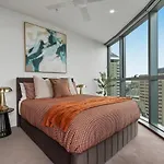Queens Wharf Residences - Stunning River & City Views