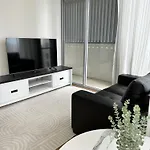 Inner City Retreat With Pool And Sauna