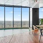 Central Luxurious 1 Bed Apartment