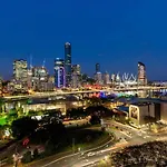 South Bank Modern 2br Riverside Retreat Apartment Brisbane
