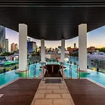 The Valley Vibe That View