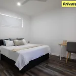 Spacious 1Br Stay In Oxley With Free Parking