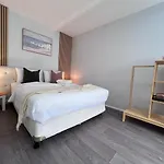 U2 Cute Fresh Unit Quiet Centre Newac Smarttv