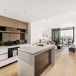 Queens Wharf Elegant 1 Plus 1 Bedroom Pool Gym