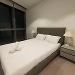 2Br Apt In Queens Wharf - Level 29 Sky Harbour Outlook