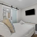 Bright 1-Bed Apartment In Fortitude Valley
