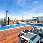 South Brisbane 1-Bed Apt With Spacious Balcony