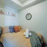 Exec Apartment Walk To Rna & King St, Pool, Gym, Parkng