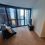 Upper Skyrise Unit Cbd Pool Gym Apartment *