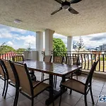 Southbank Parkside Two-Bed Villa