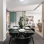 Dusk A Luxury 2bed 2bath Cbd Sky With Pool Parking And