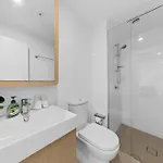 Brisbane One Views Level 15 2Br Apartment