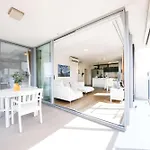 Family-Friendly 2Brwalk To River & Shops Pool&Gym