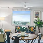 2 Bed 2 Bath Parking